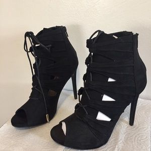 NEW Black lace up boot style stilettos